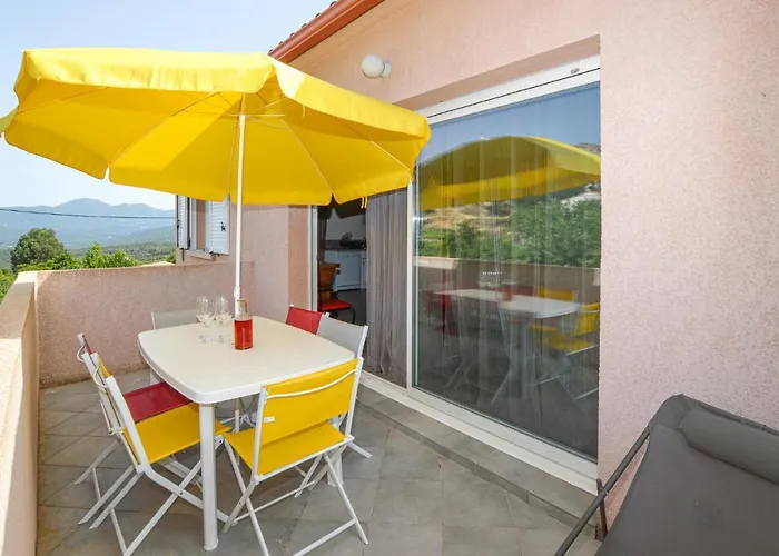 Amazing In Petreto-biccisano Appartement