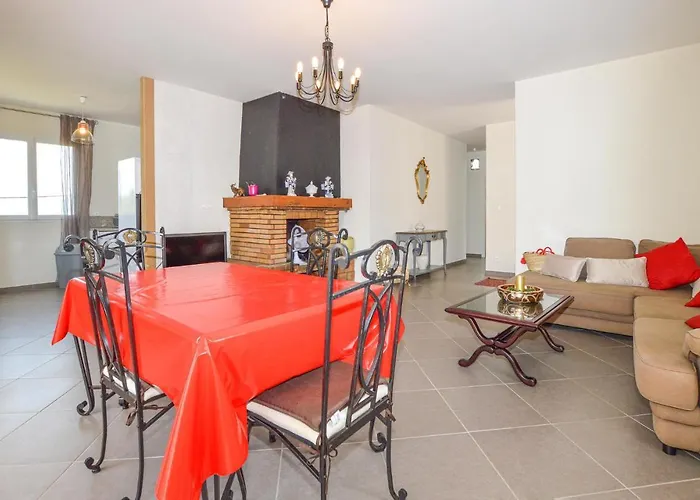 Appartement Amazing In Petreto-biccisano