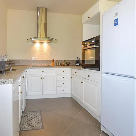 3 Bedroom Stunning In Petreto-biccisano *